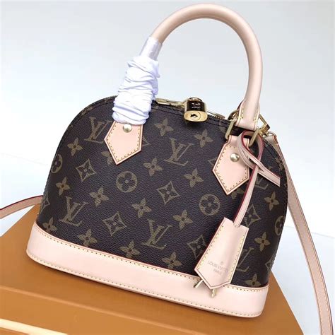 bolsa branca louis vuitton|louis vuitton alma bb.